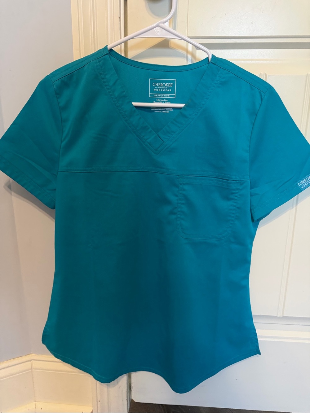 Cherokee Teal V-Neck Short Sleeve Scrub Top